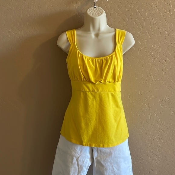 Ann Taylor Tops - Ann Taylor sleeveless top great condition size medium